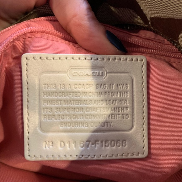 Coach shoulder bag - Picture 3 of 3